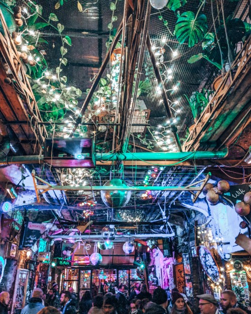 Come party at Szimpla Kert in Budapest, Hungary